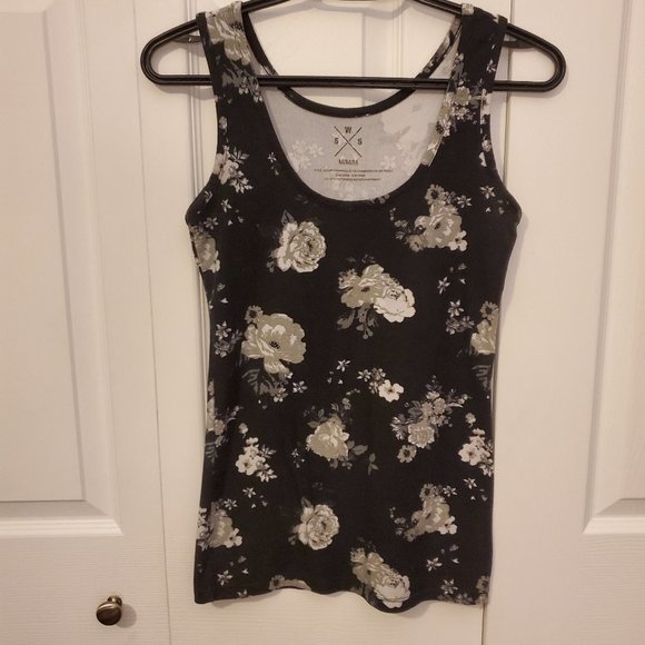 Black and white camisole - Picture 1 of 2